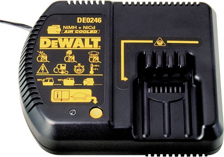Зарядное устройство для аккумуляторов DeWALT DE0246 [DE0246]